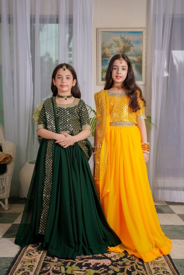 NOOR E MEHNDI