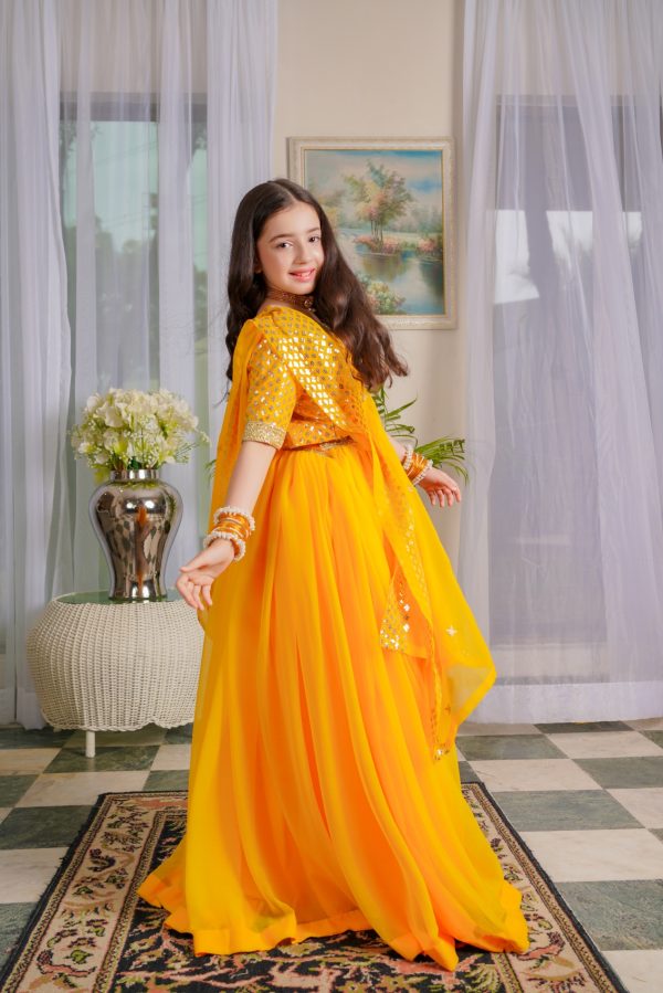 NOOR E MEHNDI - Image 3